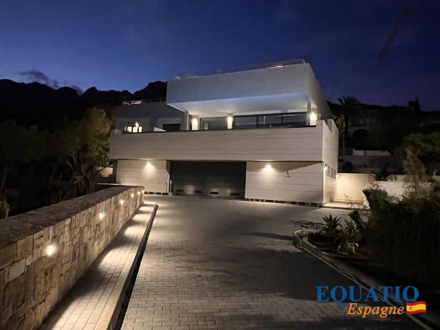 Vivienda de lujo de 585 m2 en venta Altea, España