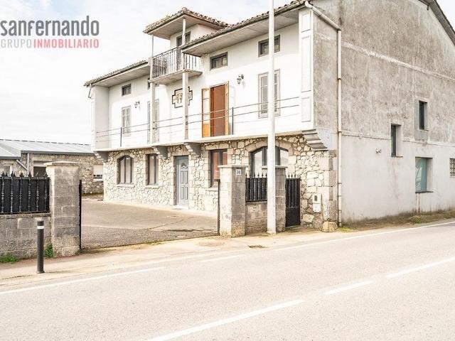 Vivienda de lujo de 737 m2 en venta Santa Cruz de Bezana, España