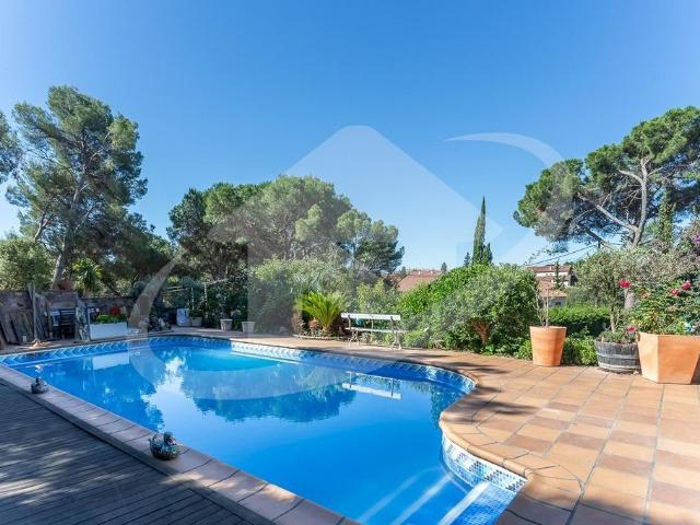 Vivienda de lujo de 882 m2 en venta Matadepera, Cataluña