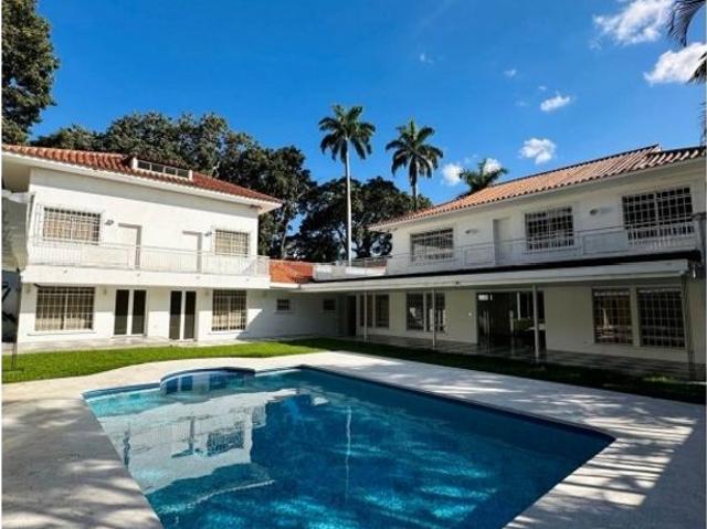 Vivienda de lujo en alquiler Nueva Caracas, Distrito Capital