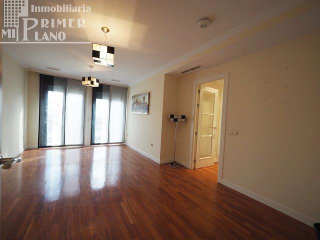 ️ ¡Vivienda de lujo junto al Ayuntamiento de Tomelloso – Plaza de España!