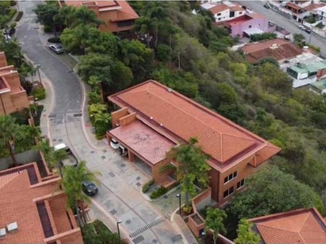 Vivienda de lujo en venta Nueva Caracas, Distrito Capital