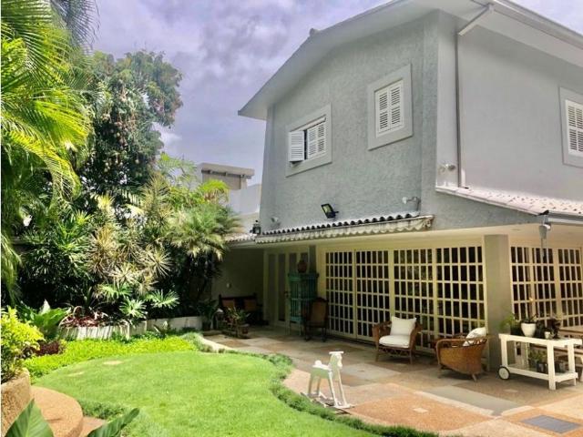 Vivienda de lujo en venta Nueva Caracas, Distrito Capital