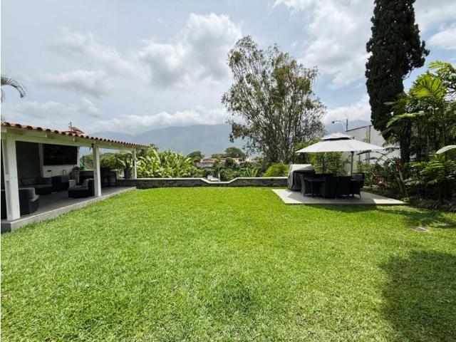 Vivienda de lujo en venta Nueva Caracas, Distrito Capital