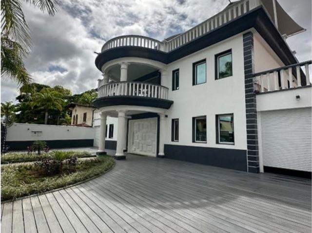 Vivienda de lujo en venta Nueva Caracas, Distrito Capital