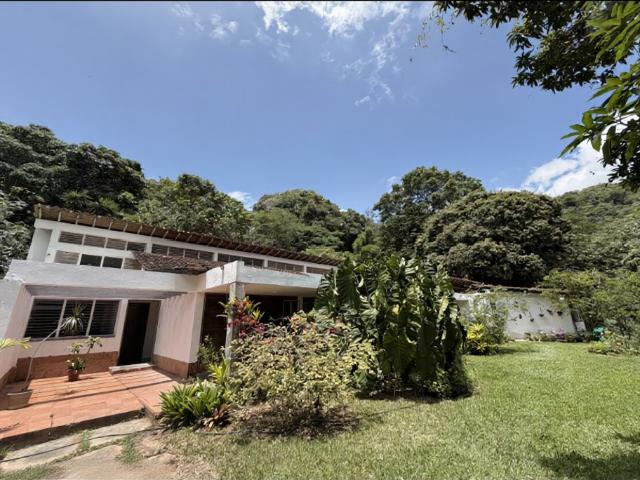 Vivienda de lujo en venta Nueva Caracas, Distrito Capital