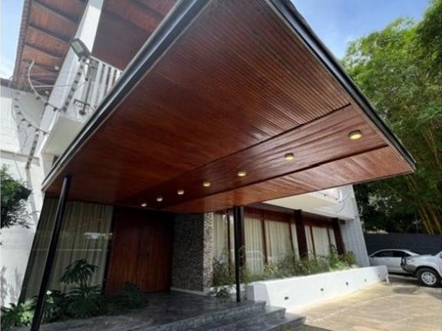 Vivienda de lujo en venta Nueva Caracas, Distrito Capital