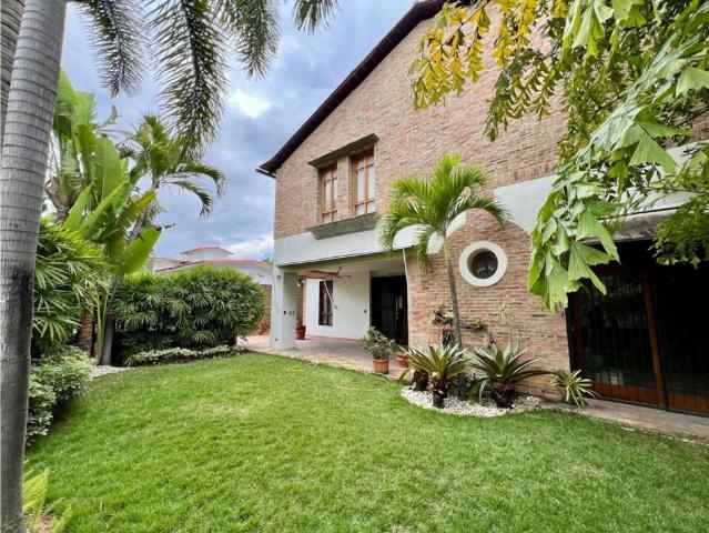 Vivienda de lujo en venta Nueva Caracas, Distrito Capital