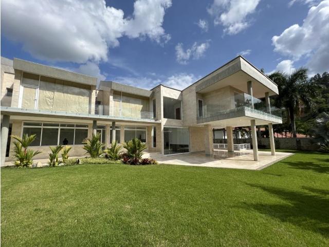 Vivienda de lujo en venta Nueva Caracas, Distrito Capital