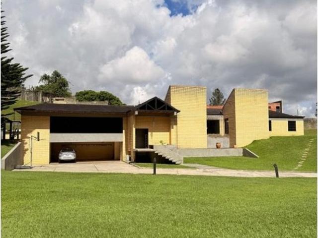Vivienda de lujo en venta Nueva Caracas, Distrito Capital