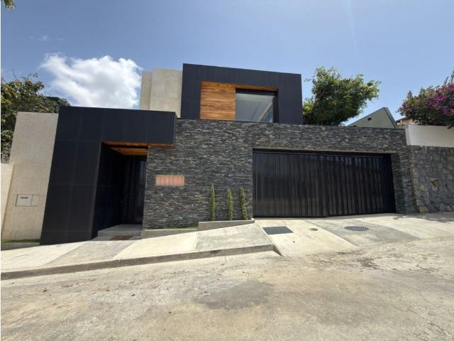 Vivienda de lujo en venta Nueva Caracas, Distrito Capital