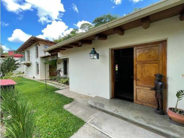 Vivienda de lujo en venta Nueva Caracas, Distrito Capital