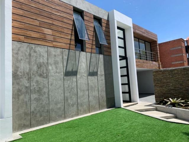 Vivienda de lujo en venta Nueva Caracas, Distrito Capital