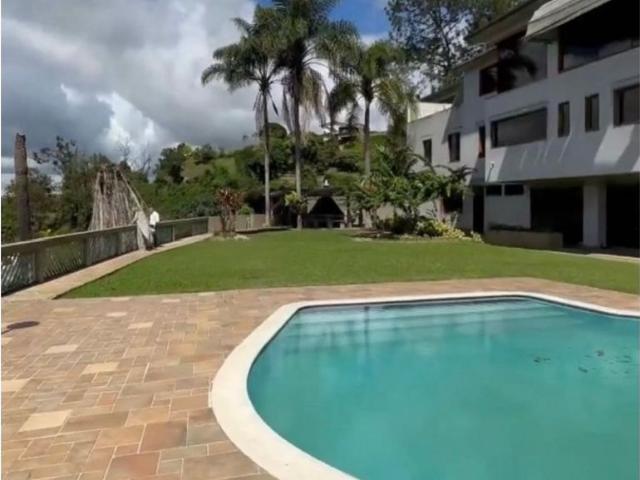 Vivienda de lujo en venta Nueva Caracas, Venezuela