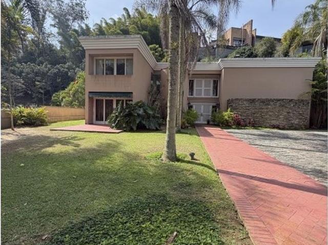 Vivienda de lujo en venta Nueva Caracas, Venezuela