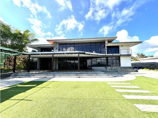 Vivienda de lujo en venta Nueva Caracas, Venezuela