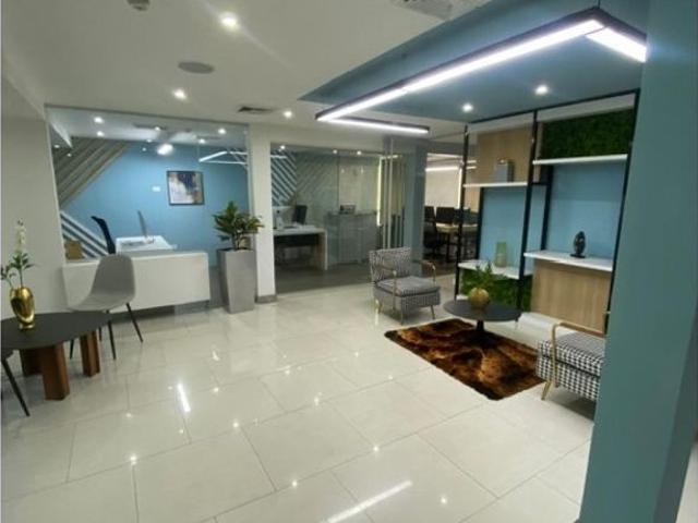 Vivienda de lujo en venta Nueva Caracas, Venezuela
