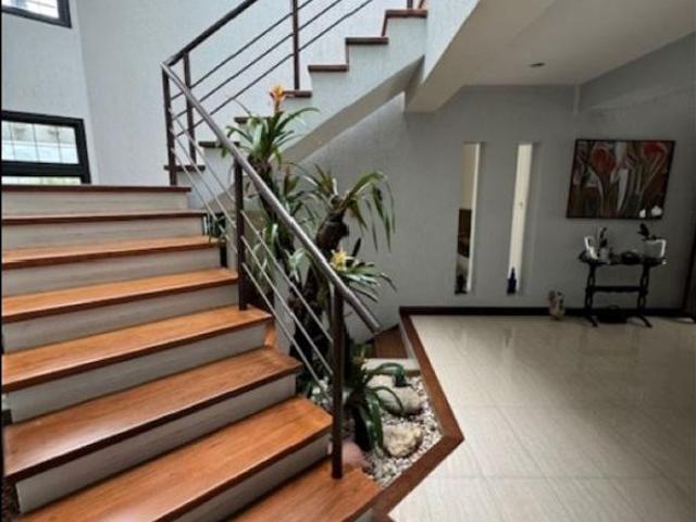 Vivienda de lujo en venta Nueva Caracas, Venezuela