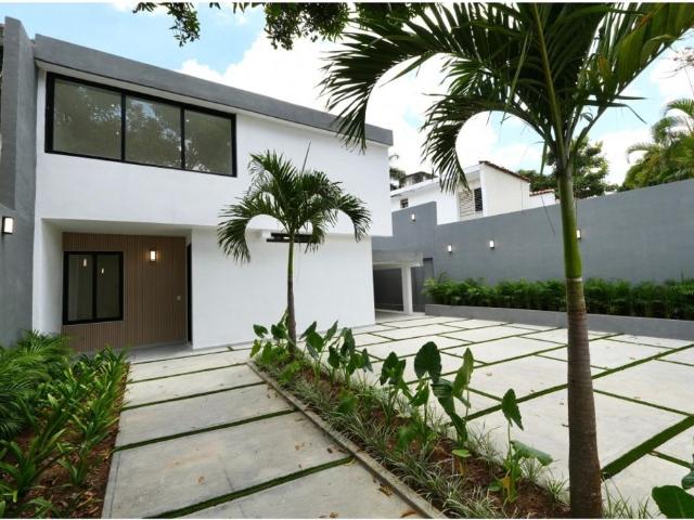 Vivienda de lujo en venta Caracas, Distrito Capital
