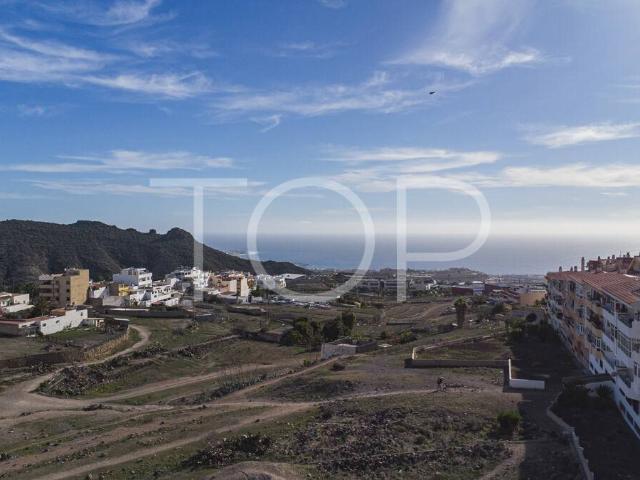 Vivienda de nueva construcción con 4 dormitorios y amplias t. 114m² Adeje