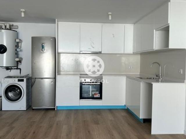 Vivienda de obra nueva con terraza, piscina, gimnasio, parking y trastero en L’Hospitalet