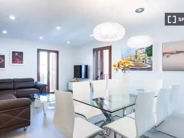 Vivienda elegante en pleno barrio Santa Cruz