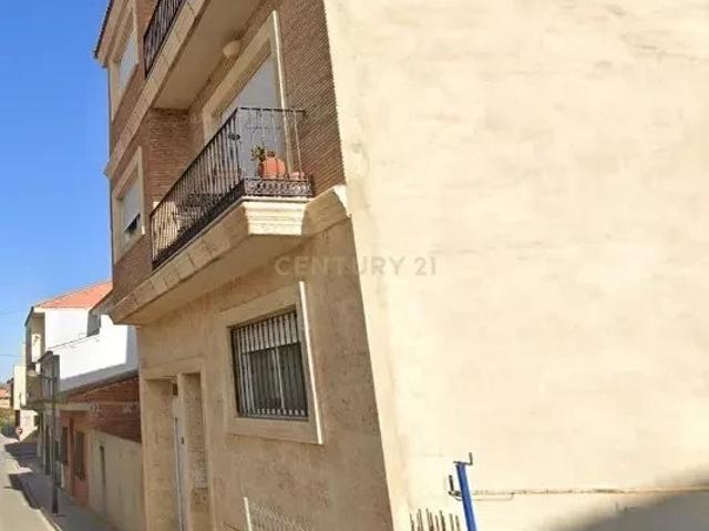 Vivienda en Turís – Alquilada, Oportunidad de Inversión