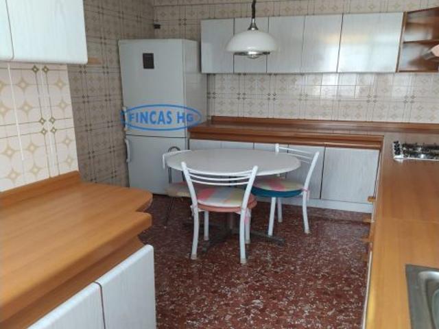 Vivienda en última planta con ascensor y terraza comunitaria en Campoamor, junto al Auditorio