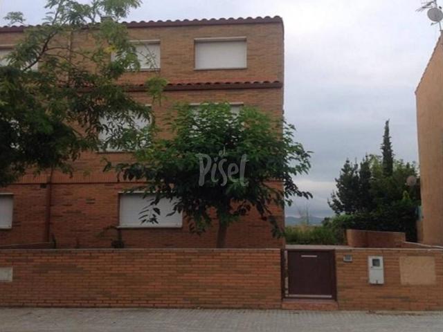 Vivienda en venta en Granada, La Barcelona SUBASTA