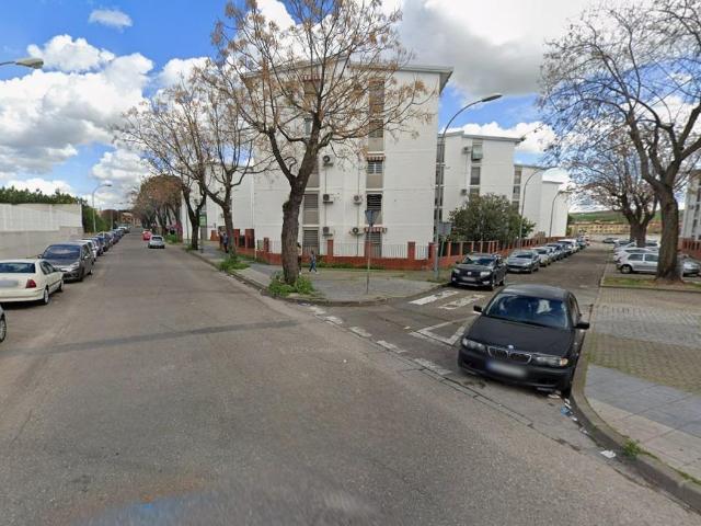 Piso en el Sector Sur. Próximo al campo de futbol