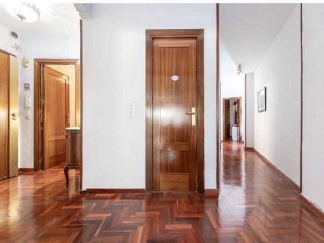VIVIENDA EN ZONA CENTRO ALHAMAR, CON PLAZA DE GARAJE Y CALEFACCIÓN