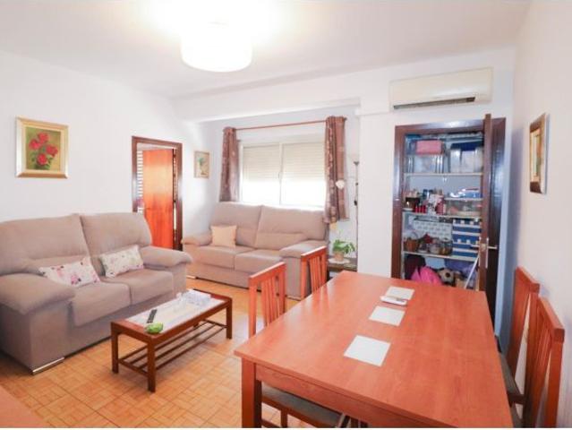 Vivienda en zona Santa Isabel