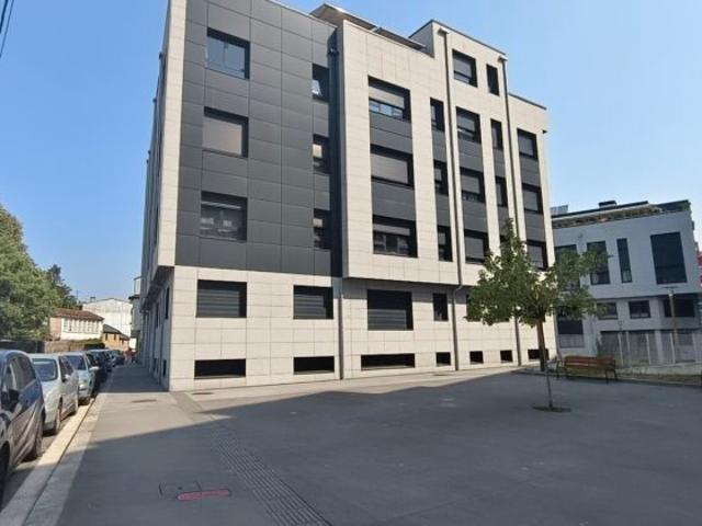 Vivienda en alquiler de 2 habitaciones con trastero y opción de garaje zona Rosalía de Castro