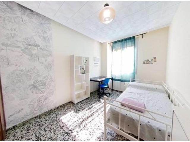 VIVIENDA EN ALQUILER EXCLUSIVAMENTE PARA ESTUDIANTES PARA ENTRAR EN SEPTIEMBRE DE 2026