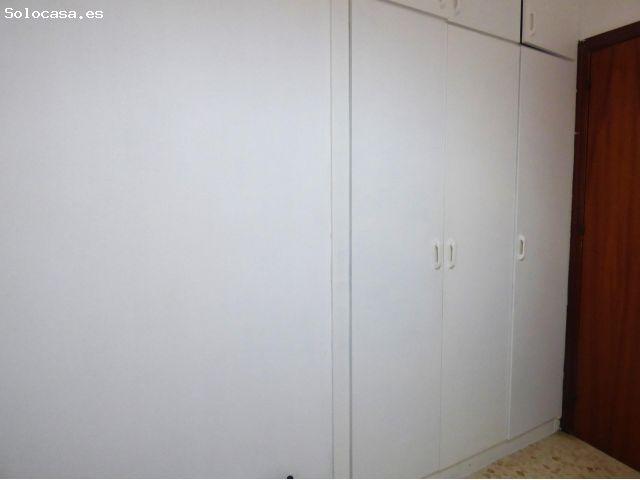 VIVIENDA EN ALQUILER POR AÑOS SIN MUEBLES Y CON APARCAMIENTO