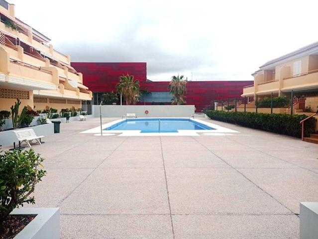 Vivienda en Avenida Rosa de los Vientos