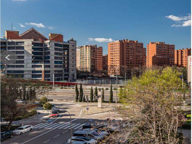 VIVIENDA EN BARRIO GUINDALERA SALAMANCA TERRAZA Y MUY LUMINOSA