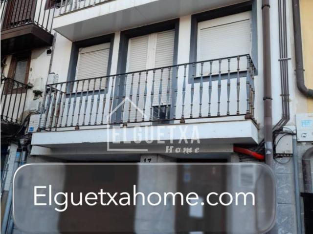 Vivienda en Bermeo con vistas al puerto en el Casco Viejo, a estrenar