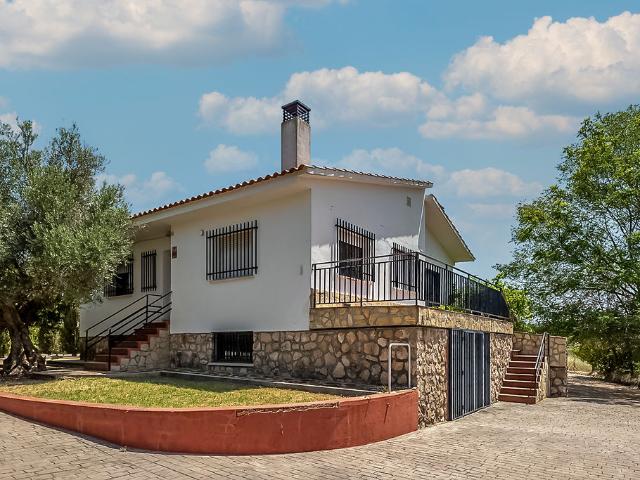 Vivienda en C/ Sierra de Cazorla, Carabaña Madrid