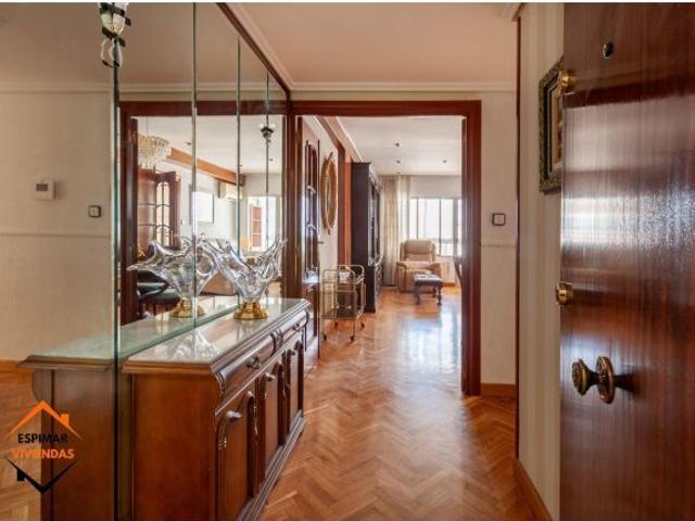 VIVIENDA EN CALLE BIARRITZ