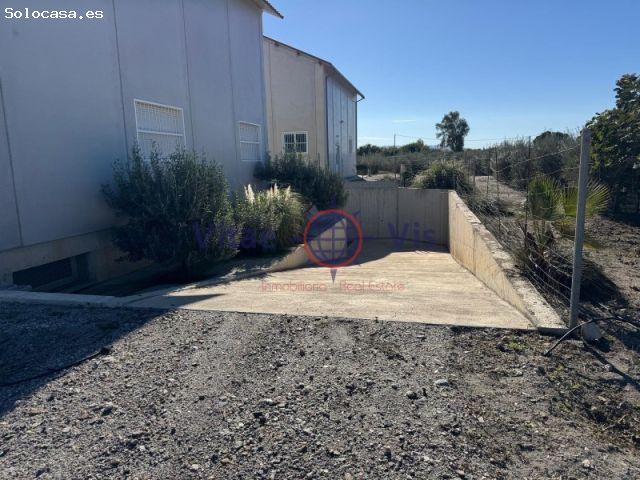 VIVIENDA EN CONSTRUCCIÓN CON NAVE Y SÓTANO EN LA TORRECILLA
