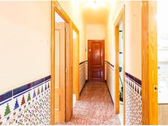 Vivienda en esquina junto a la Plaza de Toros de Elda: ubicación con gran proyección