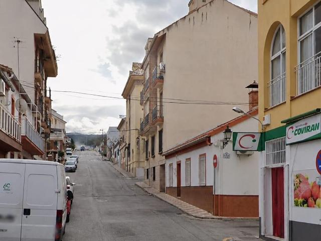 VIVIENDA EN LA ZUBIA
