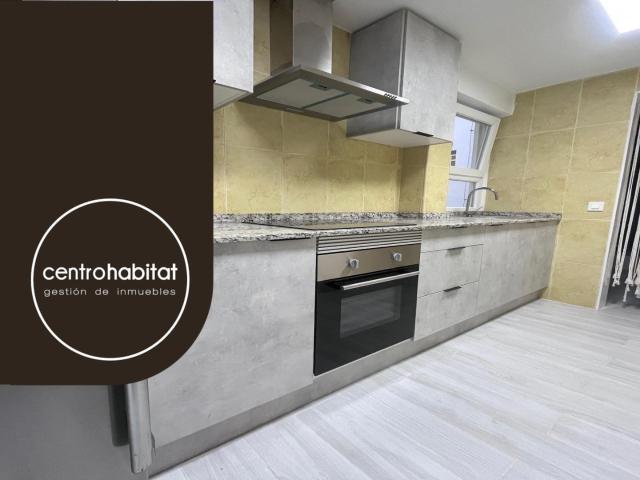 Vivienda en planta 8 muy luminosa