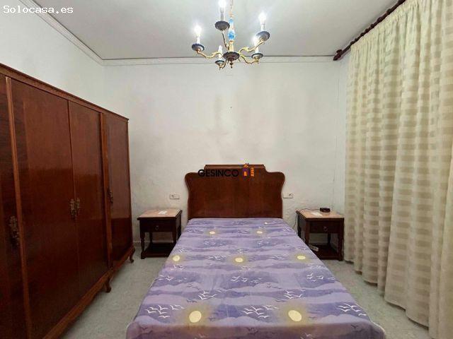 VIVIENDA EN PLANTA BAJA CON PATIO