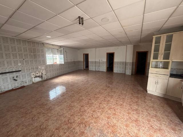 Vivienda en planta baja en la Campaneta Ctra de Orihuela