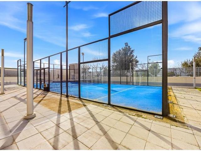 VIVIENDA EN PRIMERA LINEA DE PLAYA EN SAN FERNANDO CON PISCINA COMUNITARIA