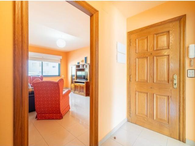 Vivienda en Sanxenxo con gran terraza, piscina comunitaria y a escasos minutos andando de la playa d