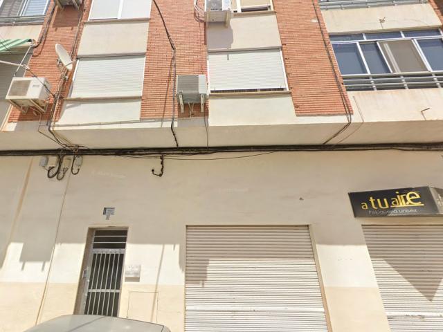 VIVIENDA EN SAX EN CESIÓN DE REMATE, REF. REGA 00777