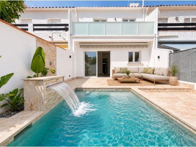 Vivienda exclusiva de 108 m2 en venta Empuriabrava, España